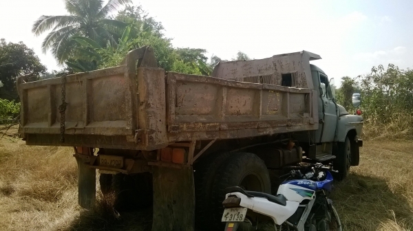 ขายรถ 6 ล้อดั้มหน้ายาว ขายรถ 6 ล้อดั้มหน้ายาว