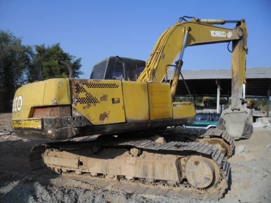 ขายถูกๆรถแบคโฮ KOBELCO SK200 MARK 3 เครื่อง 6D31 กลองเดี่ยวปั้ม K3V สภาพพอใช้โซ่บางเอวนิดๆ เฟมไม่สวยเครื่องดีปั้มดีเอกสารใบสัญญาซื้อขาย