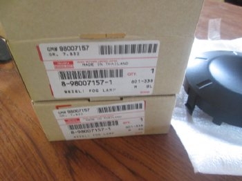 ขาย ฝาปิดรูไฟสปอร์ตไลน์กันชนหน้า Dmax 2006 ด้าน LH+RH ขาย ฝาปิดรูไฟสปอร์ตไลน์กันชนหน้า Dmax 2006 ด้าน LH+RH