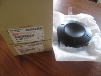 ขาย ฝาปิดรูไฟสปอร์ตไลน์กันชนหน้า Dmax 2006 ด้าน LH+RH ขาย ฝาปิดรูไฟสปอร์ตไลน์กันชนหน้า Dmax 2006 ด้าน LH+RH