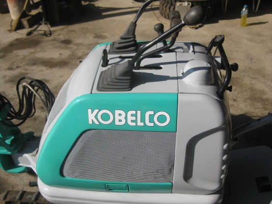 ขายรถขุดKOBELCOพร้อมใช้งาน ขายรถขุดKOBELCOพร้อมใช้งาน