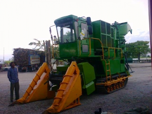 ขายรถตัดอ้อยของสามารถ