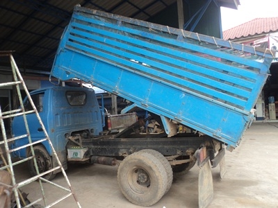 ขายรถหกล้อดั้มเครื่อง85HP เครื่องดี คัชซีดี มีทะเบียนแจ้ง ม 79 พร้อมเดินทางเกิดทั่วไทย ใช้งานอยู่ประจำ ขายรถหกล้อดั้มเครื่อง85HP เครื่องดี คัชซีดี มีทะเบียนแจ้ง ม 79 พร้อมเดินทางเกิดทั่วไทย ใช้งานอยู่ประจำ