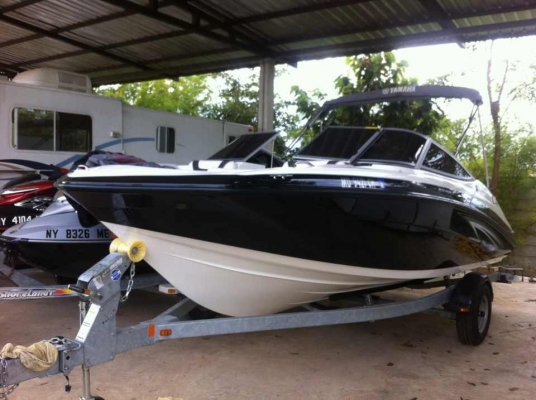 มาแล้ว Yamaha sx190 jetboat พร้อมเทเลอร์ สภาพ 100\%