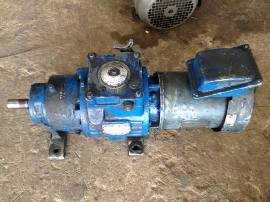 ขายมอเตอร์เกียร์ปรับรอบขนาด FUJI 1 HP. 380 V made in Japan ปรับเพลาออกได้ตั้งแต่ 0-167 รอบต่อนาที สภาพดีวิ่งนิ่ม พร้อมใช้งาน