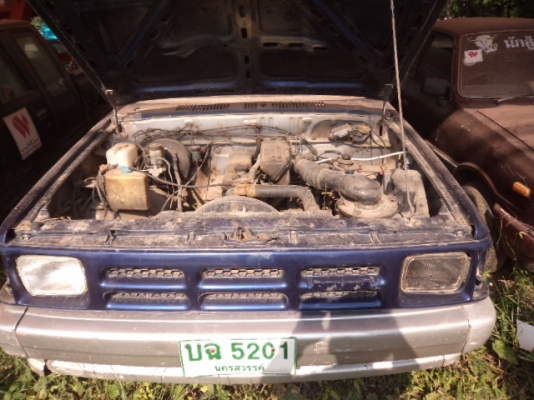 ขาย MAZDA 2.5 แค็ป ปี1990 ขายตามสภาพ 086-4457033 ไม่ลดแล้วครับ