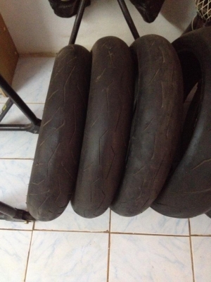 ขายยาง บิ๊กไบค์ ไม่ได้ใช้ครับ ขายถูกเหมือนหั้ยฟรี อิอิ ขายยาง บิ๊กไบค์ ไม่ได้ใช้ครับ ขายถูกเหมือนหั้ยฟรี อิอิ