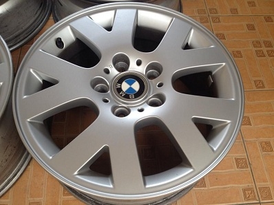 แม็กซ์ BMW 16 นิ้ว ก้านแยก 5รู120 สวยทั้งชุด ตจว ส่งได้ครับ แม็กซ์ BMW 16 นิ้ว ก้านแยก 5รู120 สวยทั้งชุด ตจว ส่งได้ครับ