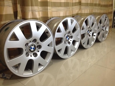 แม็กซ์ BMW 16 นิ้ว ก้านแยก 5รู120 สวยทั้งชุด ตจว ส่งได้ครับ แม็กซ์ BMW 16 นิ้ว ก้านแยก 5รู120 สวยทั้งชุด ตจว ส่งได้ครับ