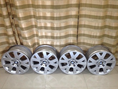 แม็กซ์ BMW 16 นิ้ว ก้านแยก 5รู120 สวยทั้งชุด ตจว ส่งได้ครับ แม็กซ์ BMW 16 นิ้ว ก้านแยก 5รู120 สวยทั้งชุด ตจว ส่งได้ครับ