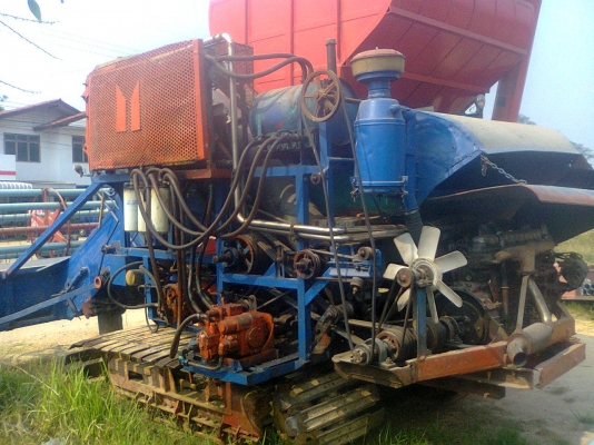 ขายรถเกี่ยวข้าวไทยเส็งยนต์ข้าว-ถั้วอุ้ม 1.5ตัน ด่วนที่สุด