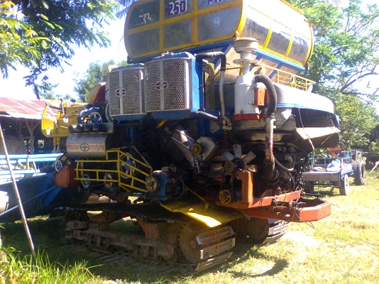 ขายรถเกี่ยวข้าวไทยเส็งยนต์ข้าว-ถั้วอุ้ม 1.5ตัน ด่วนที่สุด