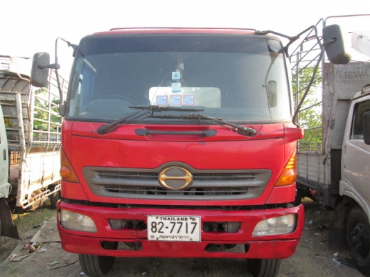 ขาย HINO Mega 10ล้อ2เพลา 260แรงม้า รถห้าง ปี04.