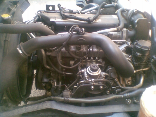 6 ล้อกลาง *EURO3*  ISUZU  FRR 210 แรงม้า *คอมมอนเรว* ยาว5.60 ม. * รถสวยเดิม สวยจริง *รถห้างแท้*