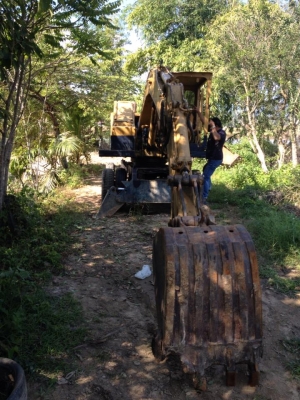 ขาย รถแบ็คโฮล้อยาง komatsu 10-hw เท่า pc 60 รถทำงานอยู่