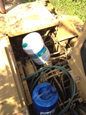 ขาย รถแบ็คโฮล้อยาง komatsu 10-hw เท่า pc 60 รถทำงานอยู่