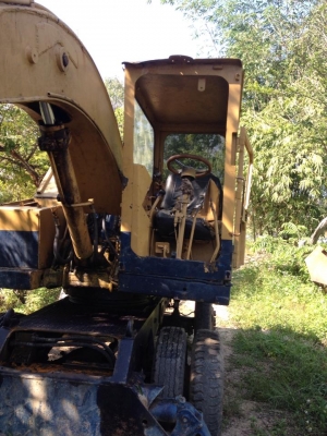 ขาย รถแบ็คโฮล้อยาง komatsu 10-hw เท่า pc 60 รถทำงานอยู่