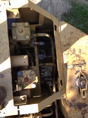 ขาย รถแบ็คโฮล้อยาง komatsu 10-hw เท่า pc 60 รถทำงานอยู่