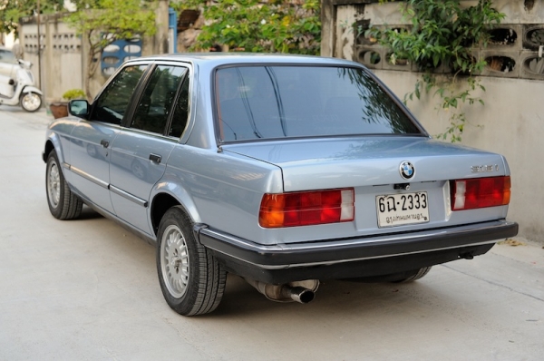 ขาย BMW E30 สองชั้น 4 ประตู สภาพเทพสุดในรุ่น