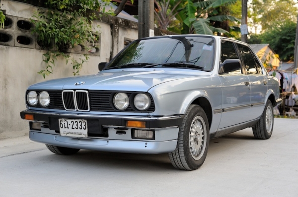 ขาย BMW E30 สองชั้น 4 ประตู สภาพเทพสุดในรุ่น