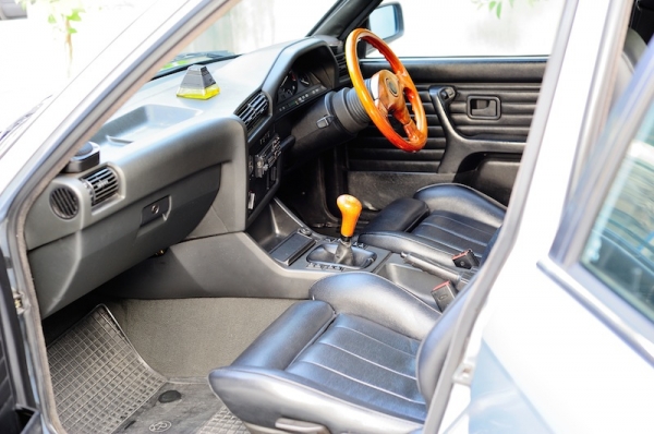 ขาย BMW E30 สองชั้น 4 ประตู สภาพเทพสุดในรุ่น