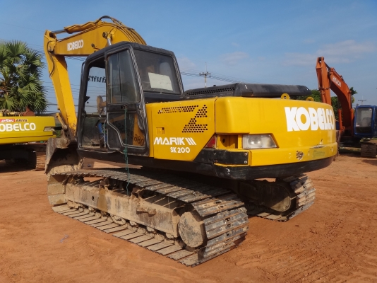 ขายด่วน  รถแบคโฮ  KOBELCO  SK200  เก๋งเทา  พร้อมใช้งาน   เอกสารเล่มทะเบียน