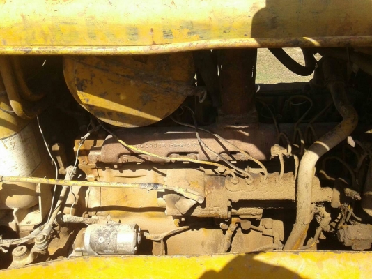 CAT D5 แทรคเตอร์ยอดฮิต เครื่องเดิม และหางปลาหัวยาว6BG1 เฟืองท้ายคุณหลง ราคาถูก แค่คันละ298000 เล่มพร้อม