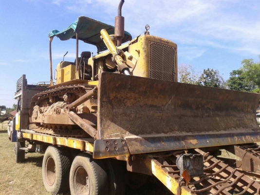 CAT D5 แทรคเตอร์ยอดฮิต เครื่องเดิม และหางปลาหัวยาว6BG1 เฟืองท้ายคุณหลง ราคาถูก แค่คันละ298000 เล่มพร้อม