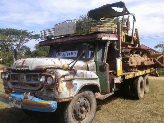 CAT D5 แทรคเตอร์ยอดฮิต เครื่องเดิม และหางปลาหัวยาว6BG1 เฟืองท้ายคุณหลง ราคาถูก แค่คันละ298000 เล่มพร้อม