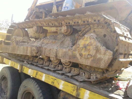 CAT D5 แทรคเตอร์ยอดฮิต เครื่องเดิม และหางปลาหัวยาว6BG1 เฟืองท้ายคุณหลง ราคาถูก แค่คันละ298000 เล่มพร้อม