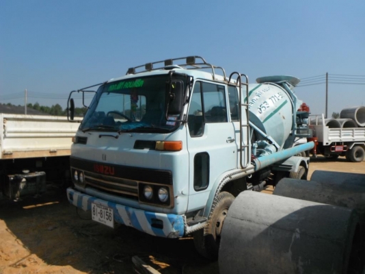 รถโม่ปูน Isuzu 2.5Q 170แรงม้า มีทะเบียน พร้อมโอน