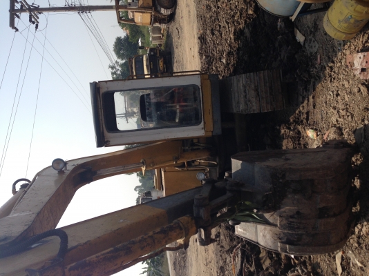 ขายKomatsu PC60-2รถพร้อมใช้งาน ใบเเทรกเต็ม ราคาต่อรองได้