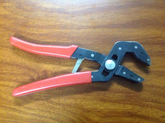 ขายคีมล็อค Facom