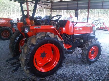 ขายรถไถ Kubota L 3408(4WD) ขายรถไถ Kubota L 3408(4WD)
