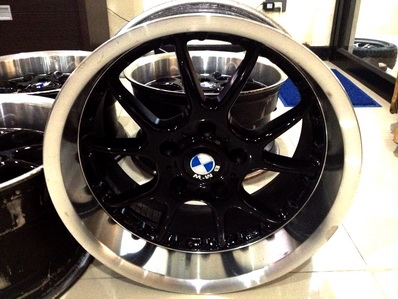 แม็กซ์ BMW