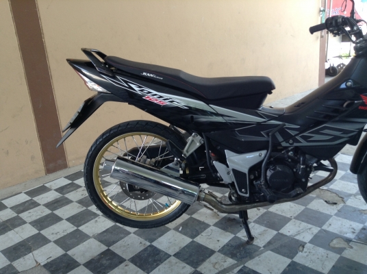 ขาย!!!ฮอนด้าโซนิค ตัวใหม่ ปี52 รถเครื่องดีคับ มีเล่มทะเบียนครบ ภาษีไม่หมด