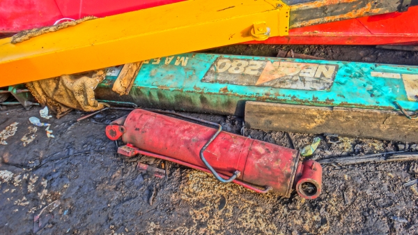 ขายอะไหล่เครนแยกชิ้นในภาคใต้