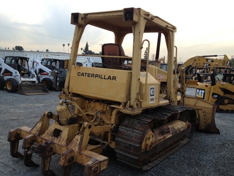 CAT D4E SN: 51X01272 นำเข้าจากอเมริกา ถึงไทยเร็ว ๆ นี้
