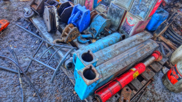 ขายอะไหล่เครนแยกชิ้นในภาคใต้