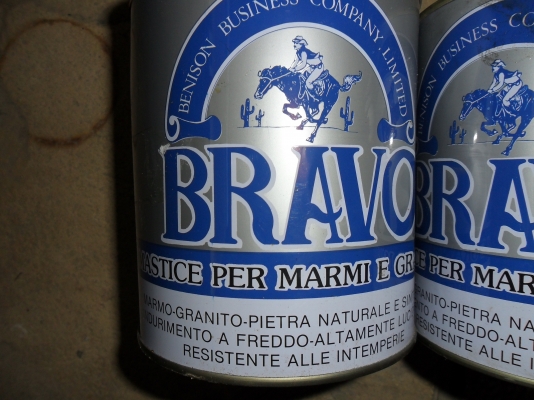 กาวติดหินอ่อน BRAVO  ขนาด 750 ML