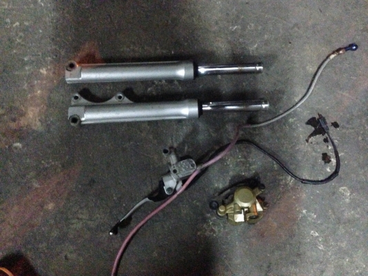 ขายอะไหล่ ราคาตามรูป หรือแอดเฟเลยครับ