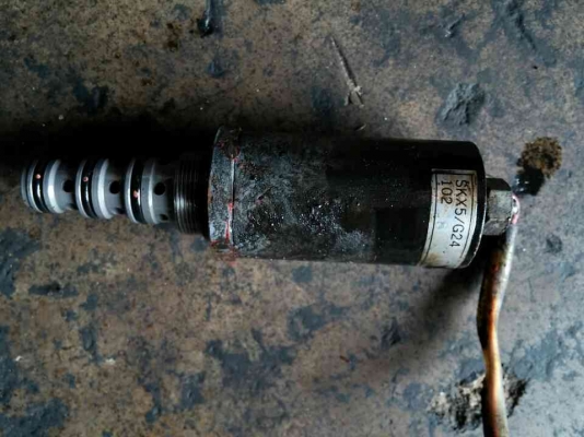 ขายซิลินอยส์ (วาว์ลไฟฟ้า) ใช้กับ SK200-5 ได้