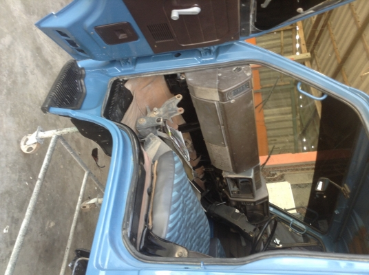 ISUZU NPR 115 อุปกรณ์ครบ ติดฟิลม์ 78,000