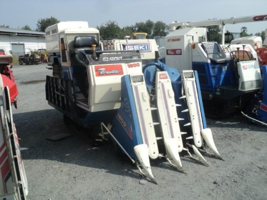 รถเกี่ยวข้าว iseki 19แรง รถญี่ปุ่น นำเข้า ประหยัดค่าแรงงาน