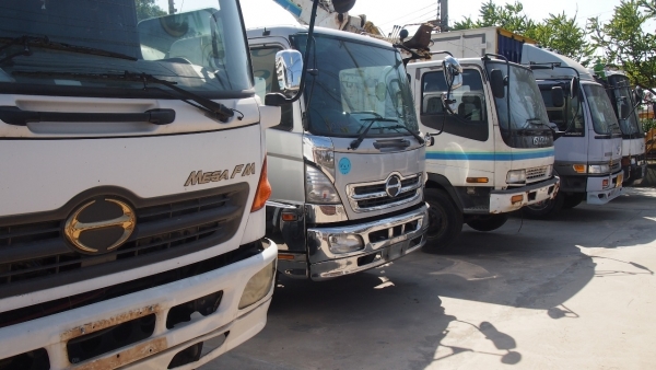 ขายรถ 6,10,18,22,24ล้อ ดั้ม พ่วง โม่ปูน เครน หัวลาก เทนเลอร์ ตู้แห้ง  เครื่องจักรกลเกษตร อะไหล่ทุกชนิด   รถเก็บสี เช็คเครื่องยนต์ เกียร์ แอร์ เฟืองท้าย ระบบไฟ ทะเบียนพร้อม เปลี่ยนถ่ายของเหลวให้ใหม่หมด  วิ่งยาวๆ มีอู่เองและอะไหล่บริการหลังการขาย ผ่อนต่อไม่