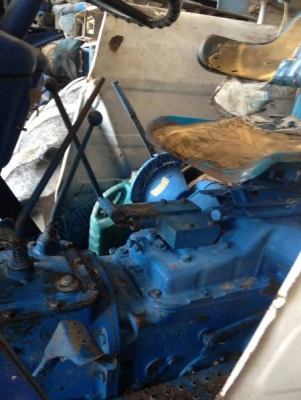 รถไถ FORD ใส่ตัวตัก รถพร้อมใช้งาน เครื่องดี ไฮโดรลิกดี