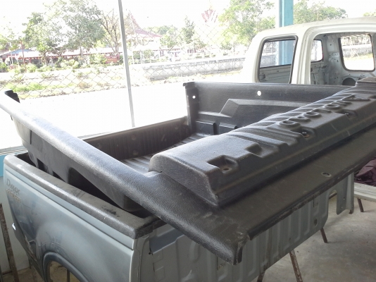 ถังแก๊ส CNG ของรถวีโก้แชมป์ พร้อมแม็กไลเนอร์