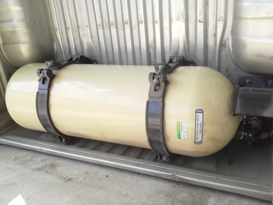 ถังแก๊ส CNG ของรถวีโก้แชมป์ พร้อมแม็กไลเนอร์