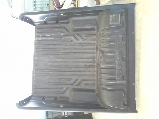 ถังแก๊ส CNG ของรถวีโก้แชมป์ พร้อมแม็กไลเนอร์