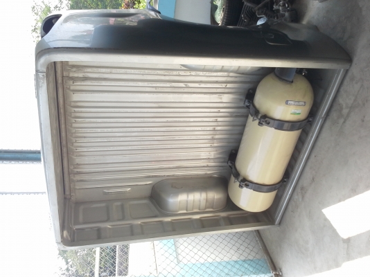 กระบะท้ายวีโก้แค็ป CNG มาพร้อมถังแก๊ส+ แม็กไลเนอร์